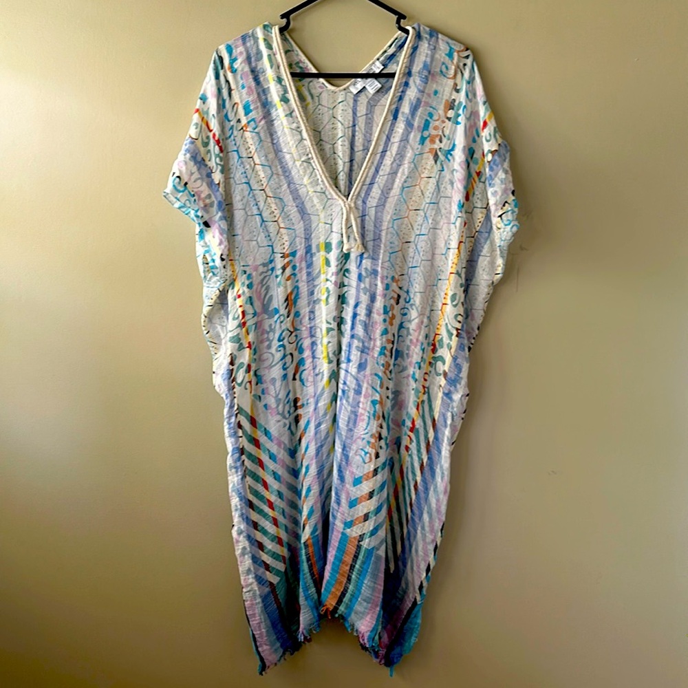 NWOT short sleeve colorful tunic coverup with rope tassel vneck front